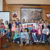 Niepełnosprawni ze Stowarzyszenia „My też potrafimy” z Karpacza z wizytą u burmistrza