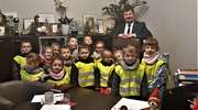Przedszkolaki z "ósemki" ze świąteczną wizytą u burmistrza