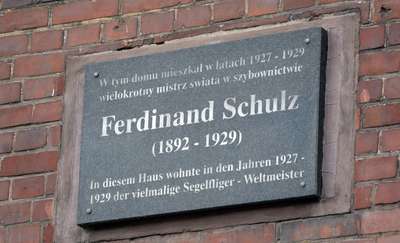 Tablica pamiątkowa ku czci Ferdynanda Schulza