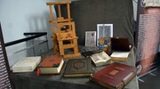 Wystawa o historii biblii i piśmiennictwa do obejrzenia w Wieży Ciśnień