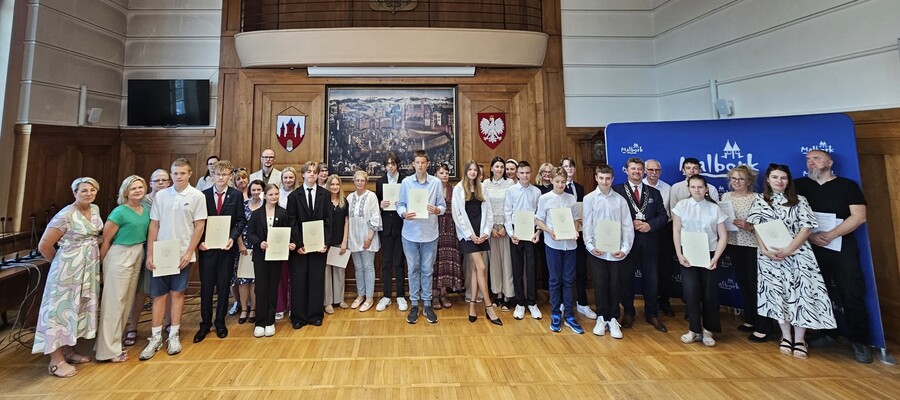 Burmistrz nagrodził finalistów i laureatów konkursów