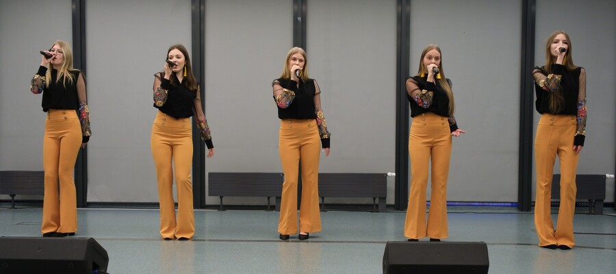 Muzofanki wystąpiły na noworocznym spotkaniu seniorów w U3W