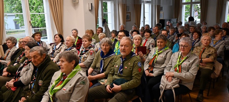 uczestnicy rajdu w sali Muzeum Miasta Malborka