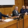 Pilne spotkanie służb z dyrektorami szkół podstawowych i przedszkoli. Bezpieczeństwo dzieci i młodzieży priorytetem