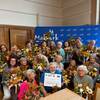 Kreatywnie i kolorowo - malborscy seniorzy komponowali boxy kwiatowe