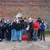 Uczniowie malborskich szkół zazieleniają bulwar im. Macieja Kilarskiego